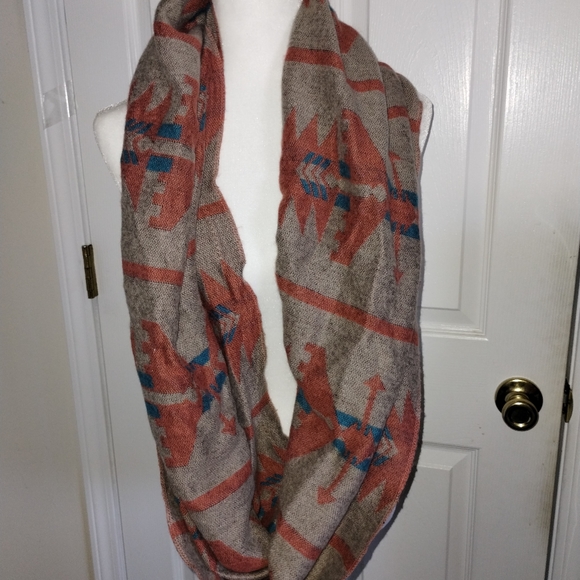 Scarf - Picture 8 of 10